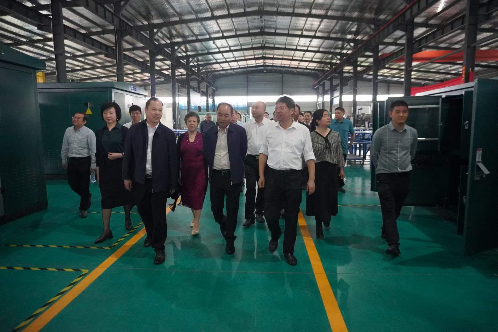 省中小企业协会会长饶剑明率南昌部分企业家到我司旅行考察_CA88 | 电压互感器 | 非晶合金变压器 | 干式变压器 | 油浸式变压器